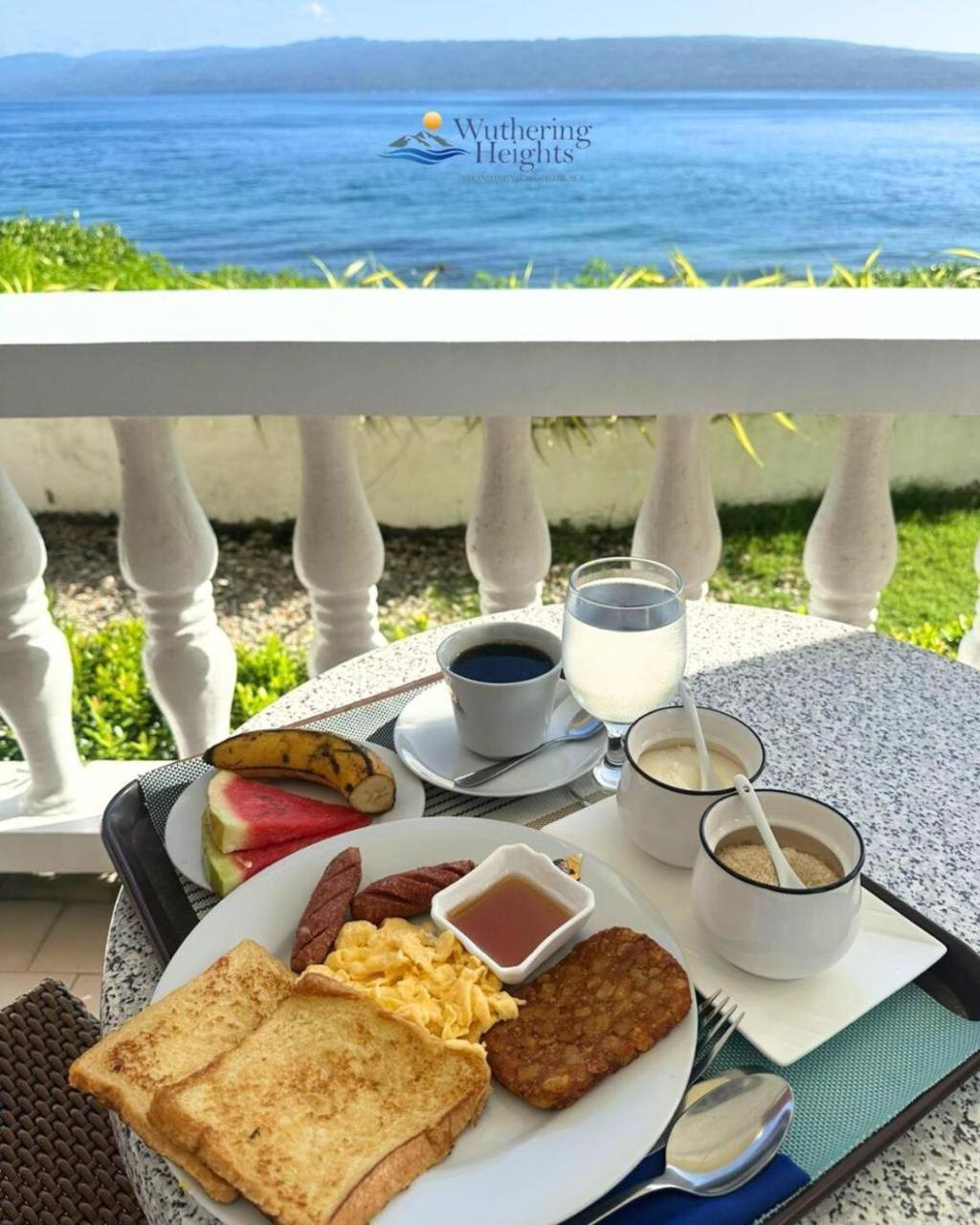 Wuthering Heights Bed & Breakfast By The Sea Dumaguete City Экстерьер фото