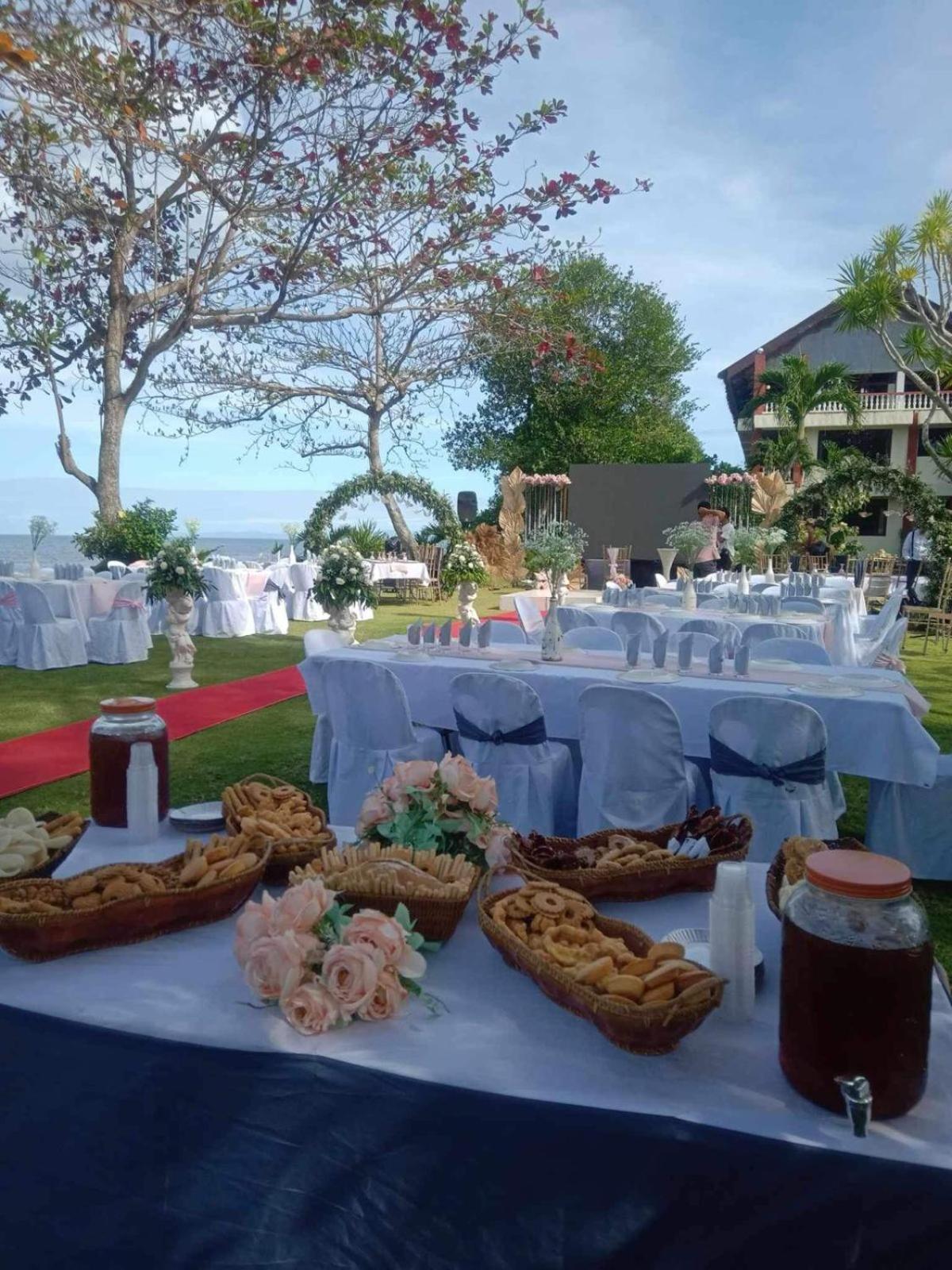 Wuthering Heights Bed & Breakfast By The Sea Dumaguete City Экстерьер фото
