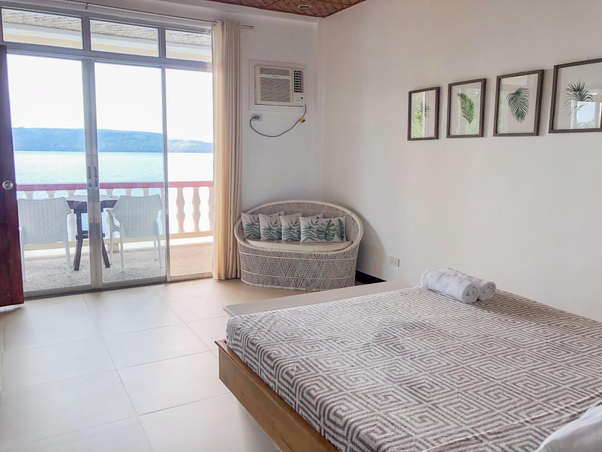 Wuthering Heights Bed & Breakfast By The Sea Dumaguete City Экстерьер фото