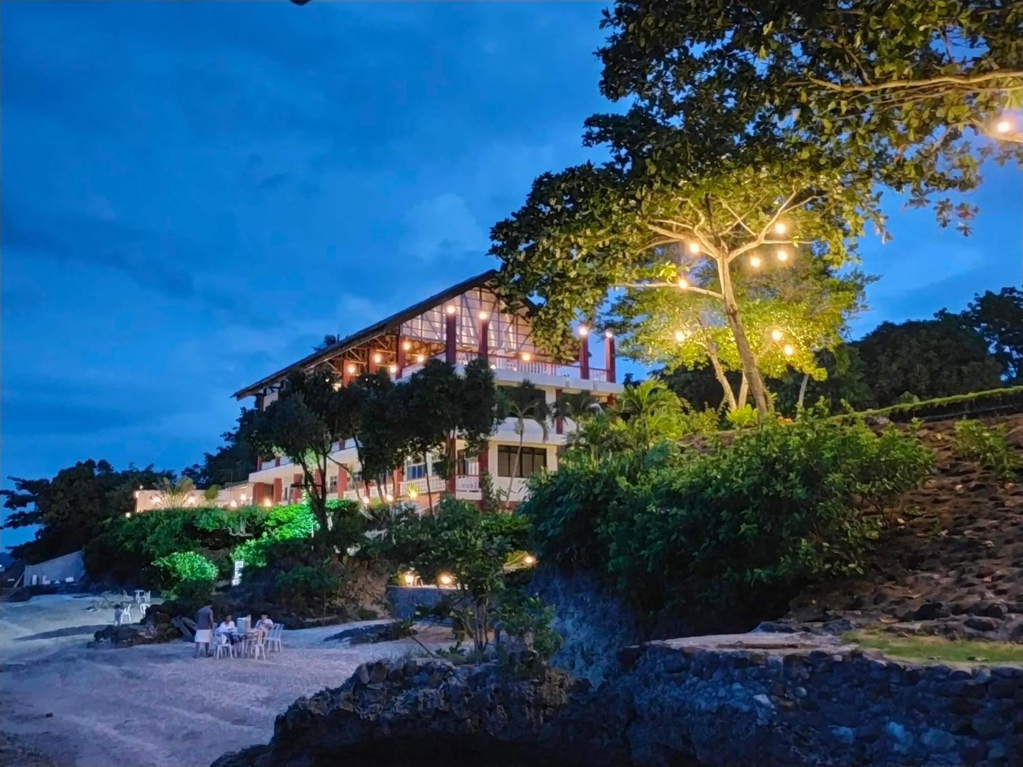 Wuthering Heights Bed & Breakfast By The Sea Dumaguete City Экстерьер фото