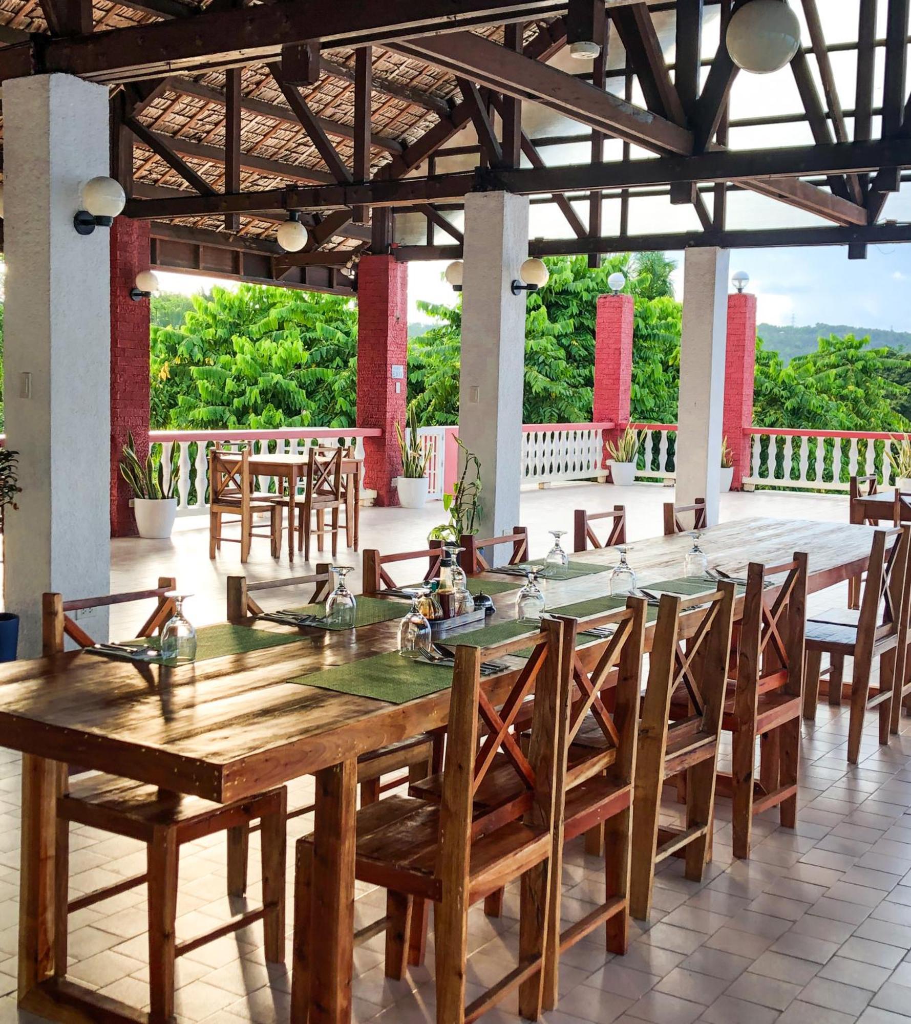 Wuthering Heights Bed & Breakfast By The Sea Dumaguete City Экстерьер фото